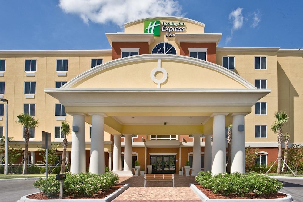 Holiday Inn Express Hotel & Suites Port St. Lucie West By Ihg Exterior photo