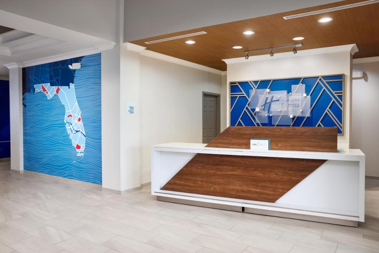 Holiday Inn Express Hotel & Suites Port St. Lucie West By Ihg Exterior photo
