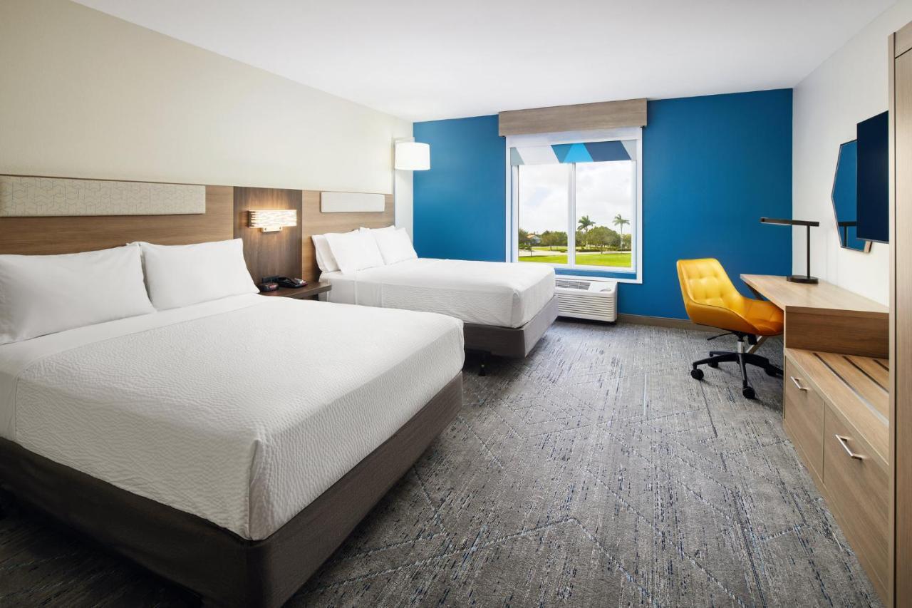 Holiday Inn Express Hotel & Suites Port St. Lucie West By Ihg Exterior photo